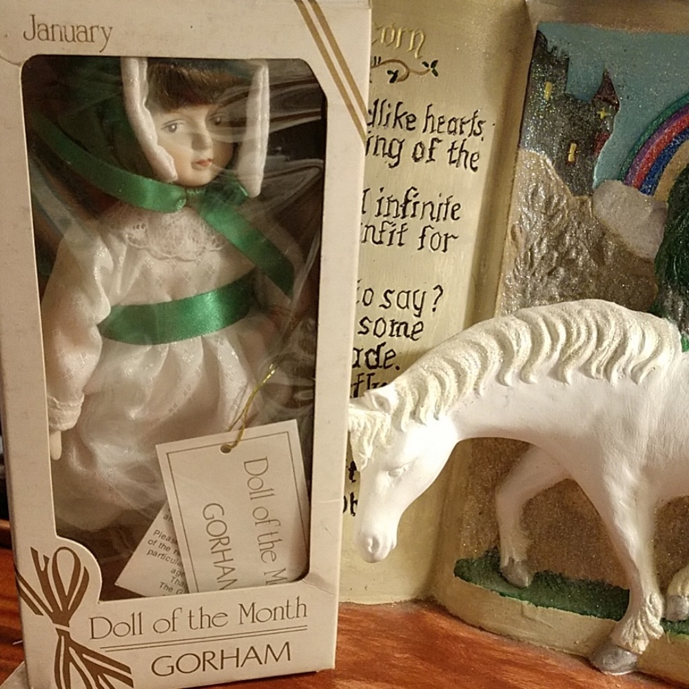 ~VINTAGE~1983 GORHAM~DOLL OF THE MONTH~JANUARY!